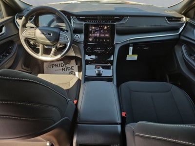 2025 Jeep Grand Cherokee GRAND CHEROKEE LAREDO X 4X2