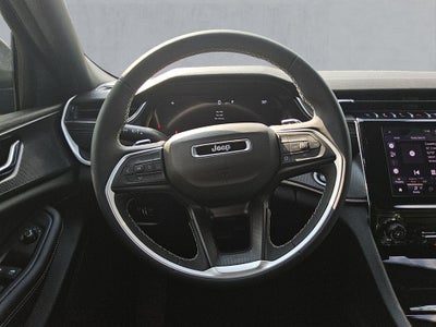 2025 Jeep Grand Cherokee GRAND CHEROKEE LAREDO X 4X2