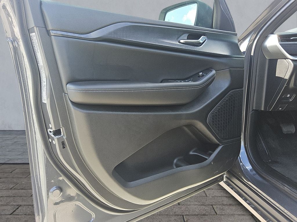 2025 Jeep Grand Cherokee GRAND CHEROKEE LAREDO X 4X2