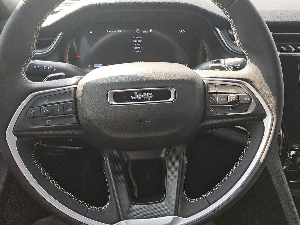 2025 Jeep Grand Cherokee GRAND CHEROKEE LAREDO X 4X2