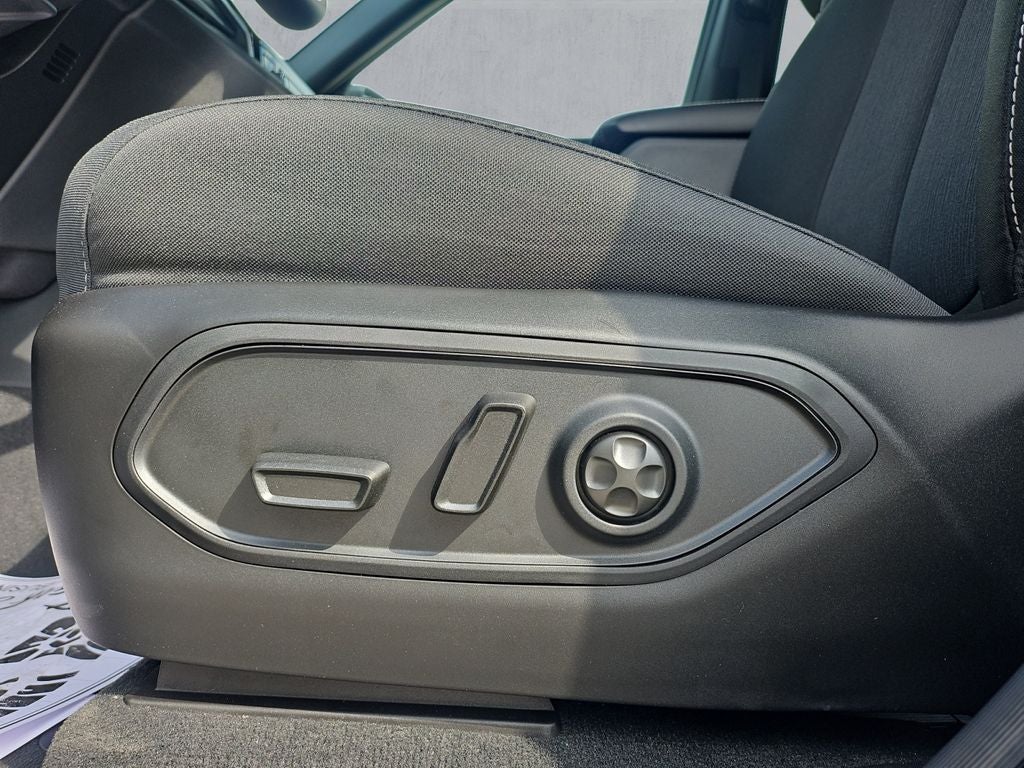 2025 Jeep Grand Cherokee GRAND CHEROKEE LAREDO X 4X2