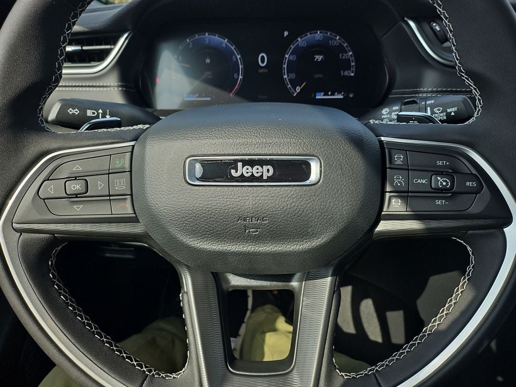 2025 Jeep Grand Cherokee GRAND CHEROKEE LAREDO X 4X2