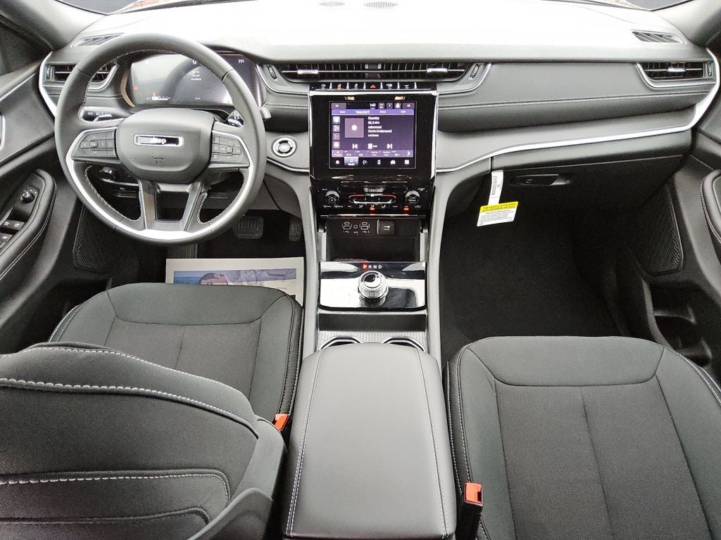 2026 Jeep Grand Cherokee GRAND CHEROKEE LAREDO 4X2