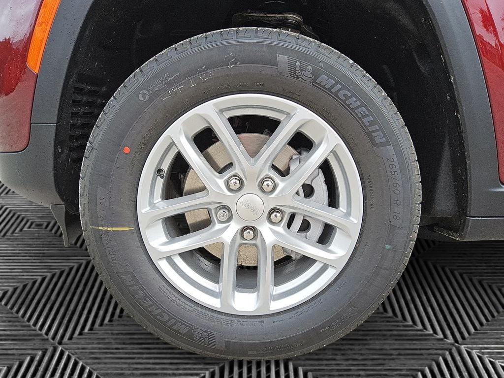 2026 Jeep Grand Cherokee GRAND CHEROKEE LAREDO 4X2