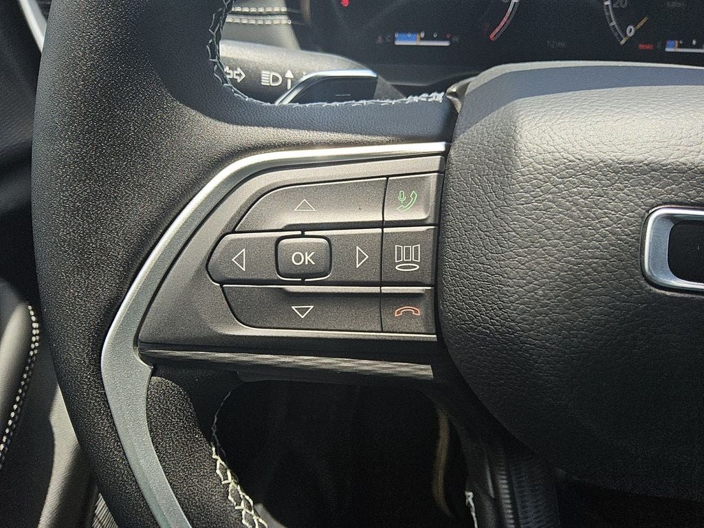 2025 Jeep Grand Cherokee GRAND CHEROKEE LAREDO X 4X2