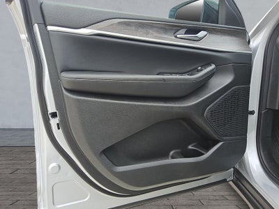 2026 Jeep Grand Cherokee GRAND CHEROKEE LAREDO ALTITUDE 4X2