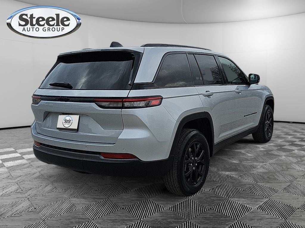 2026 Jeep Grand Cherokee GRAND CHEROKEE LAREDO ALTITUDE 4X2