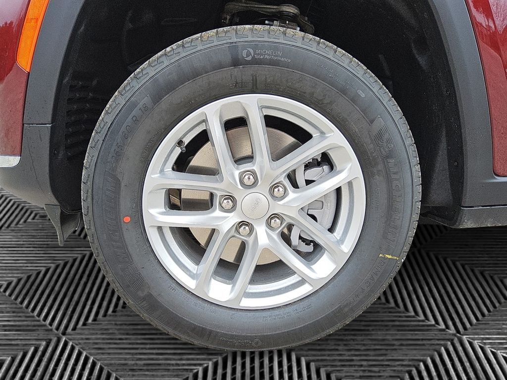 2026 Jeep Grand Cherokee GRAND CHEROKEE L LAREDO X 4X2