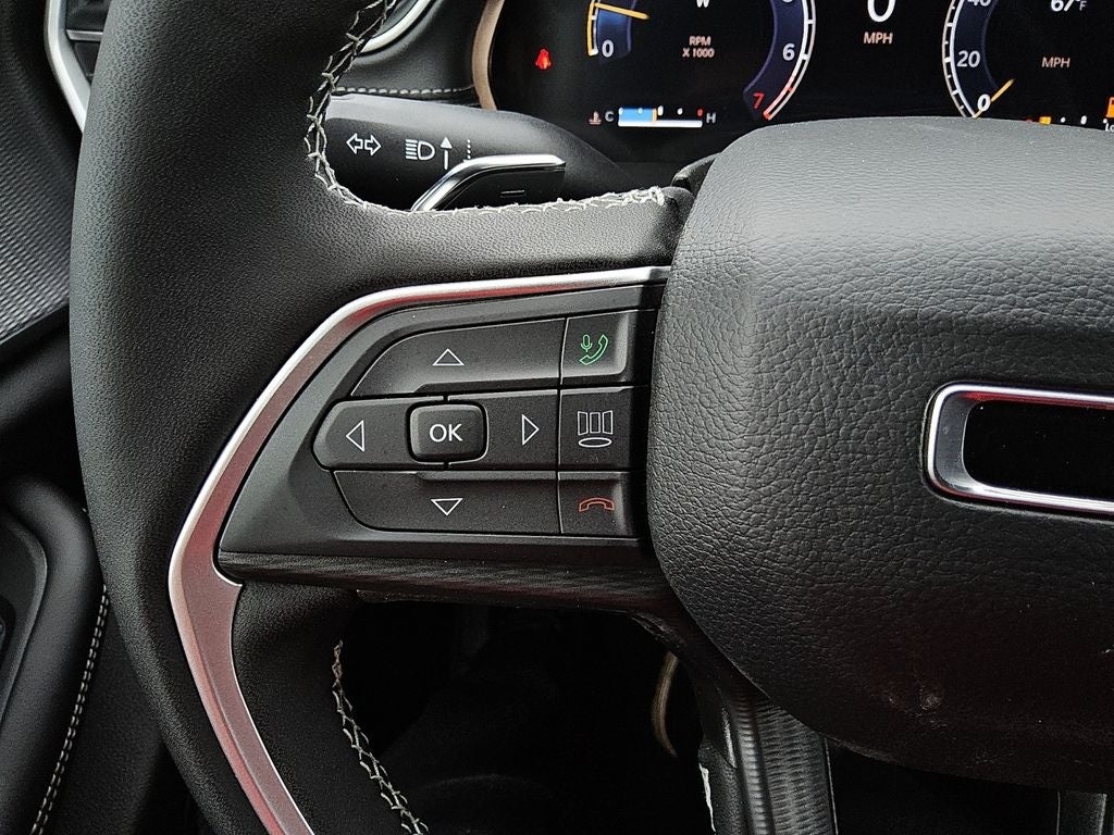 2026 Jeep Grand Cherokee GRAND CHEROKEE L LAREDO X 4X2