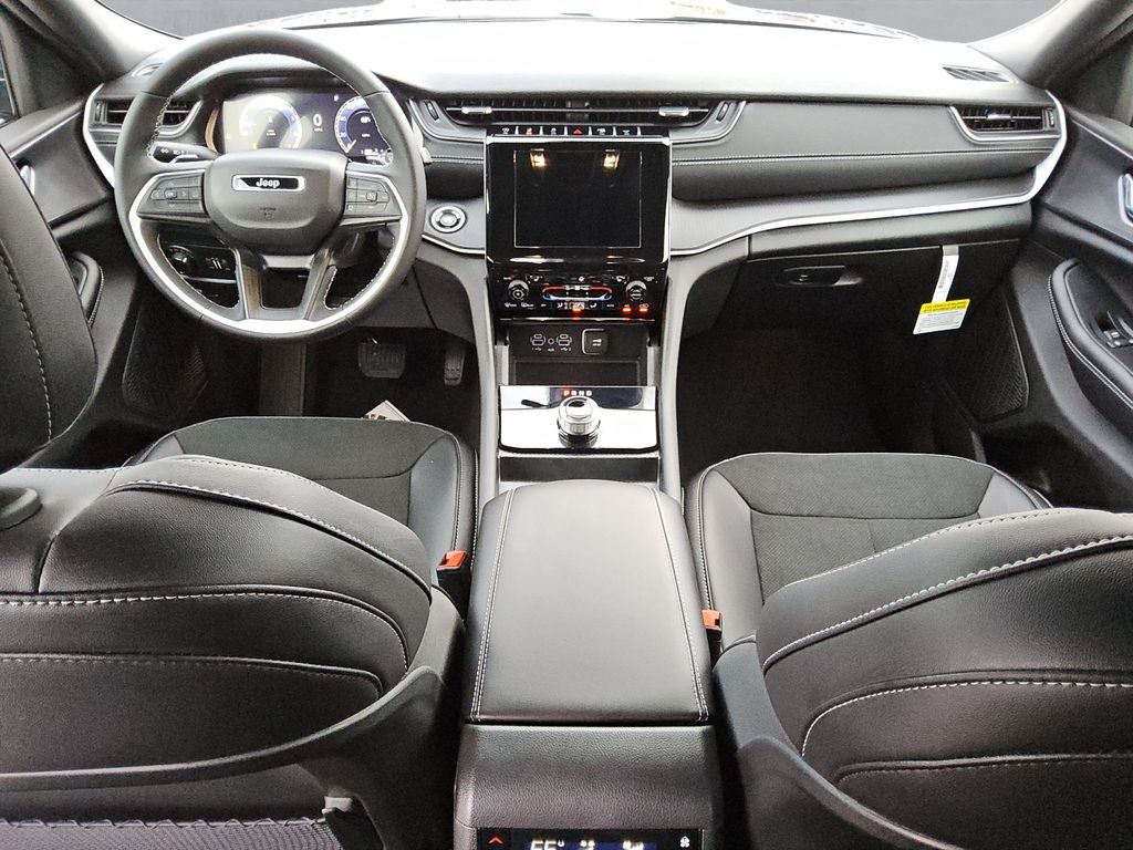 2025 Jeep Grand Cherokee GRAND CHEROKEE L ALTITUDE X 4X2