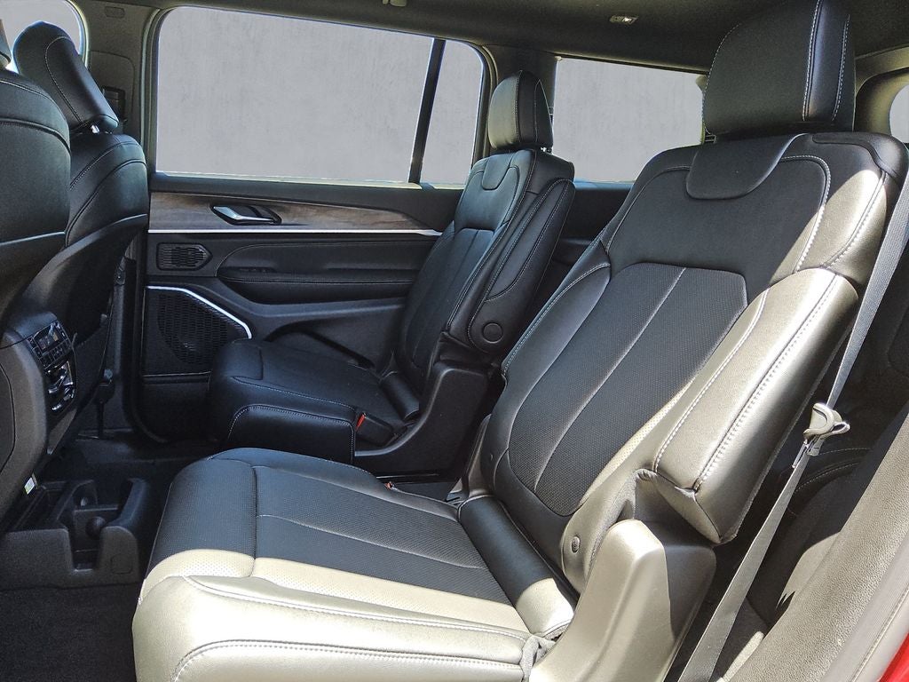 2026 Jeep Grand Cherokee GRAND CHEROKEE L LIMITED RESERVE 4X4