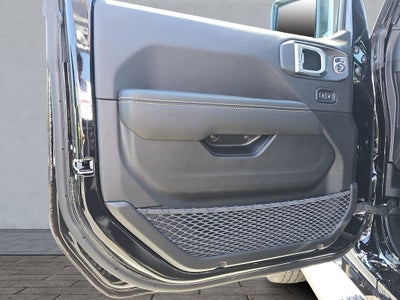 2026 Jeep Gladiator GLADIATOR SAHARA 4X4