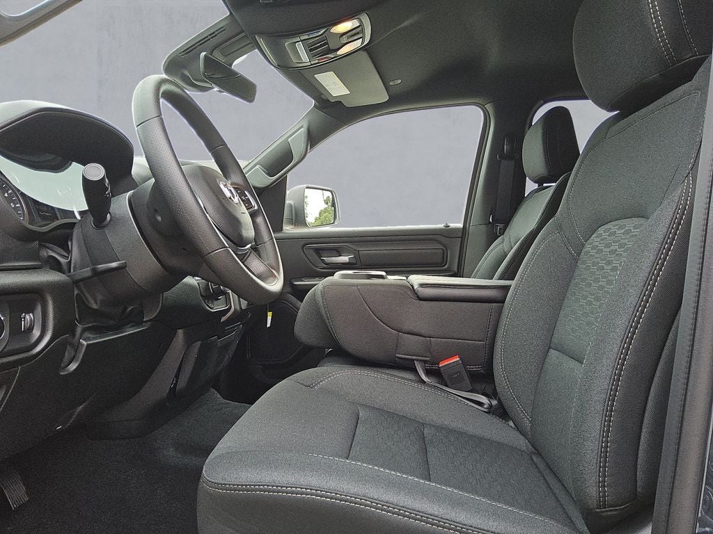 2026 RAM Ram 1500 RAM 1500 EXPRESS CREW CAB 4X2 5'7' BOX