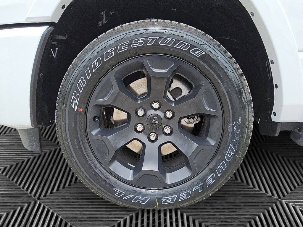 2026 RAM Ram 1500 RAM 1500 LONE STAR CREW CAB 4X4 5'7' BOX