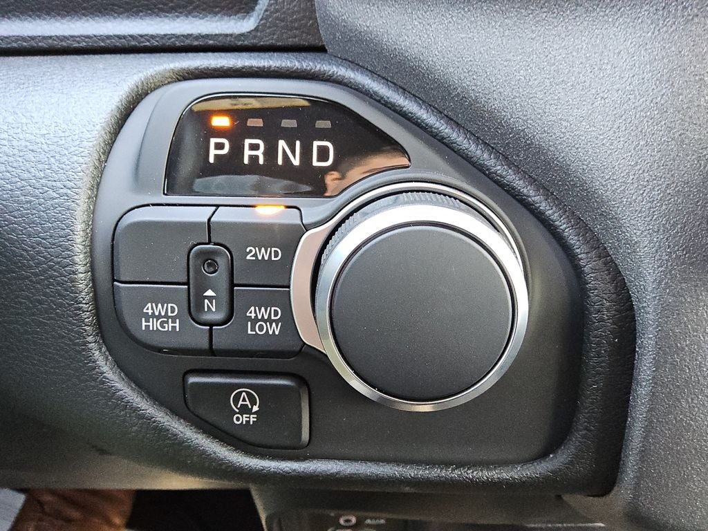 2026 RAM Ram 1500 RAM 1500 TRADESMAN CREW CAB 4X4 5'7' BOX