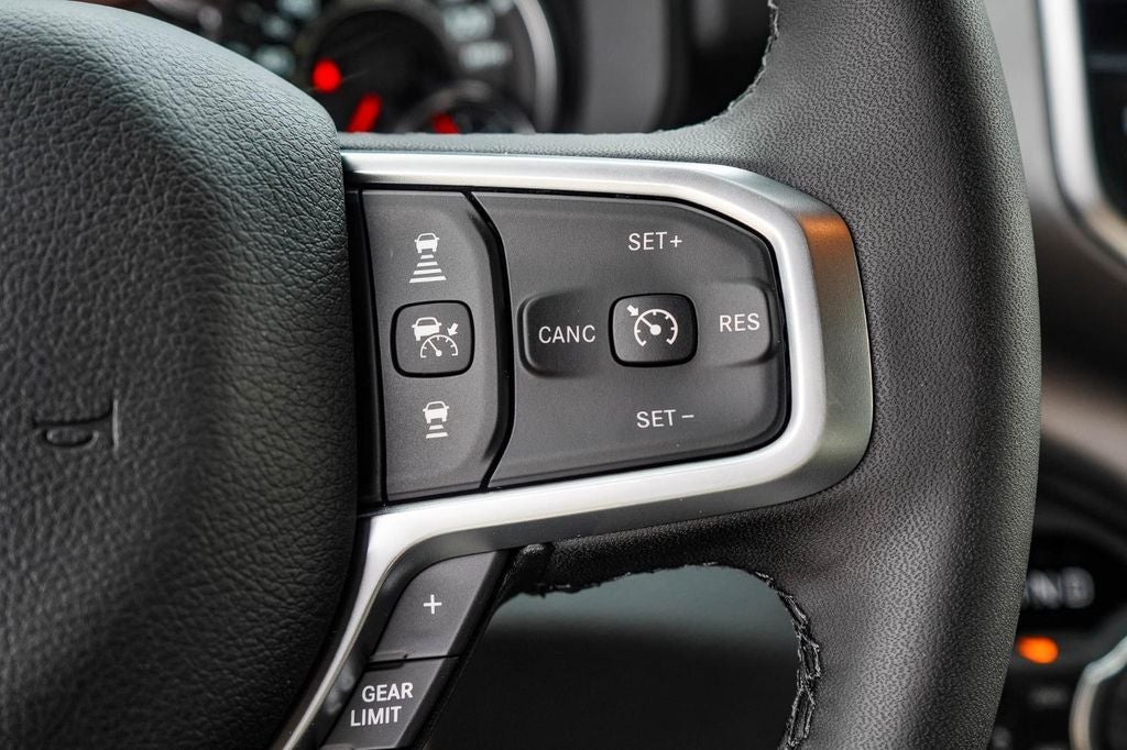 2025 RAM Ram 1500 RAM 1500 LONE STAR CREW CAB 4X4 6'4' BOX