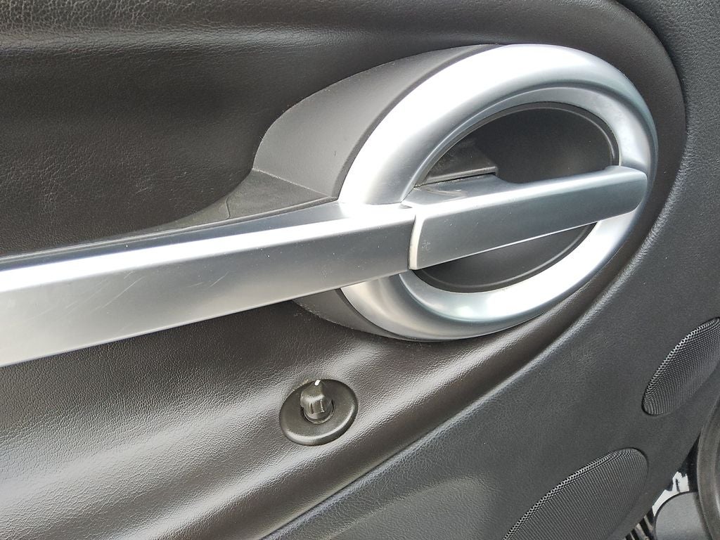 2005 Chevrolet SSR Base