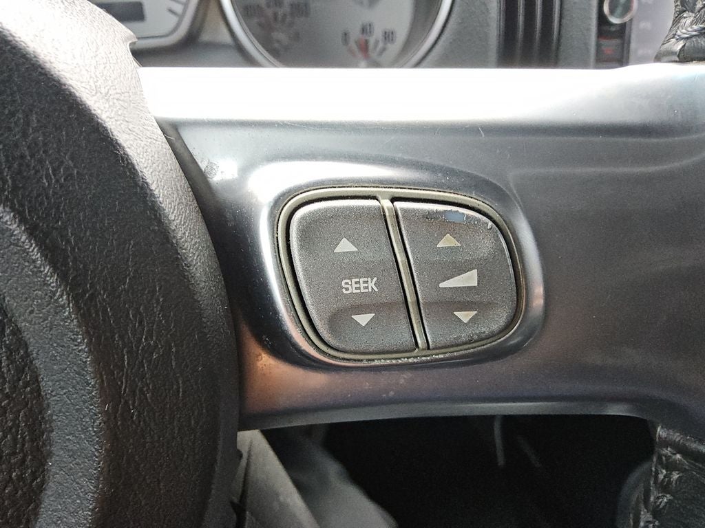 2005 Chevrolet SSR Base