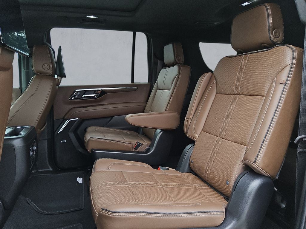 2025 Chevrolet Suburban 4WD High Country