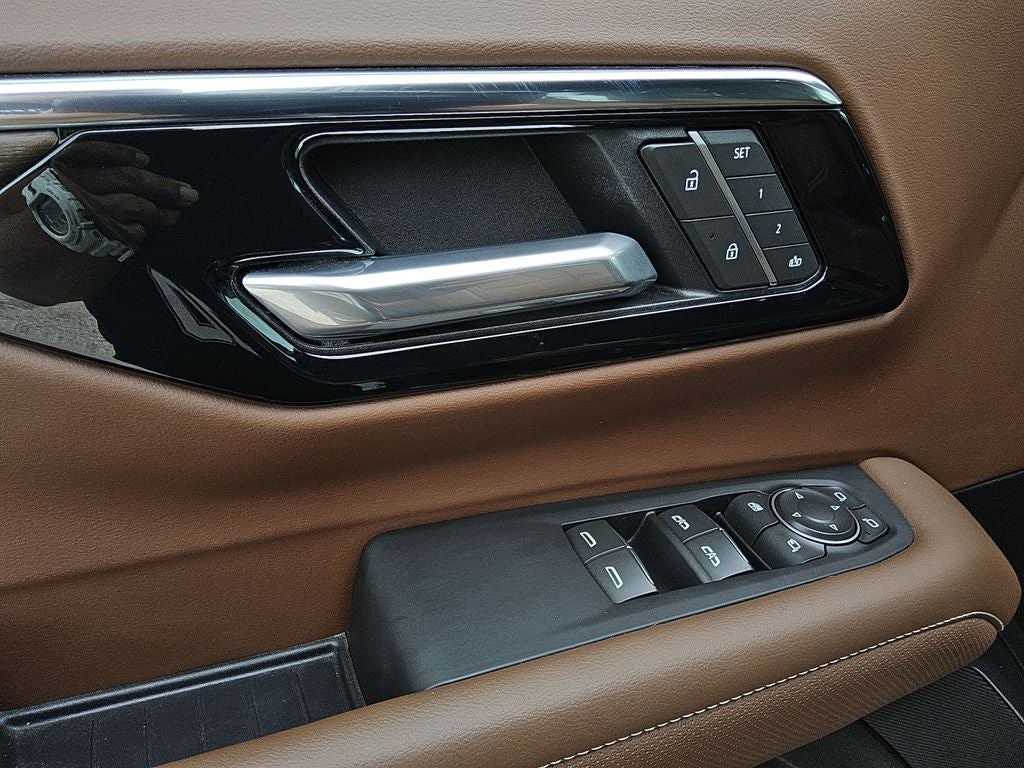 2025 Chevrolet Suburban 4WD High Country