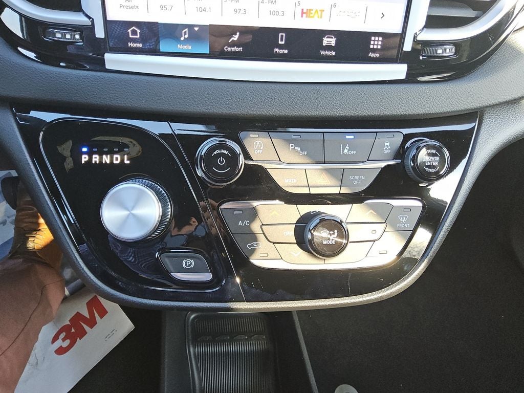 2026 Chrysler Voyager VOYAGER LX