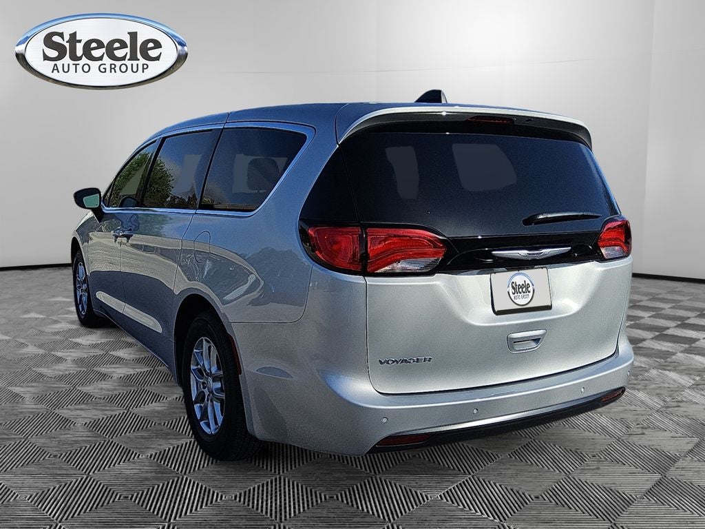 2026 Chrysler Voyager VOYAGER LX