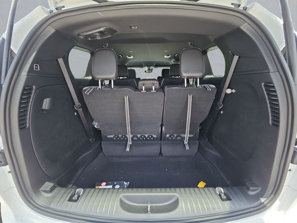 2025 Chrysler Voyager VOYAGER LX