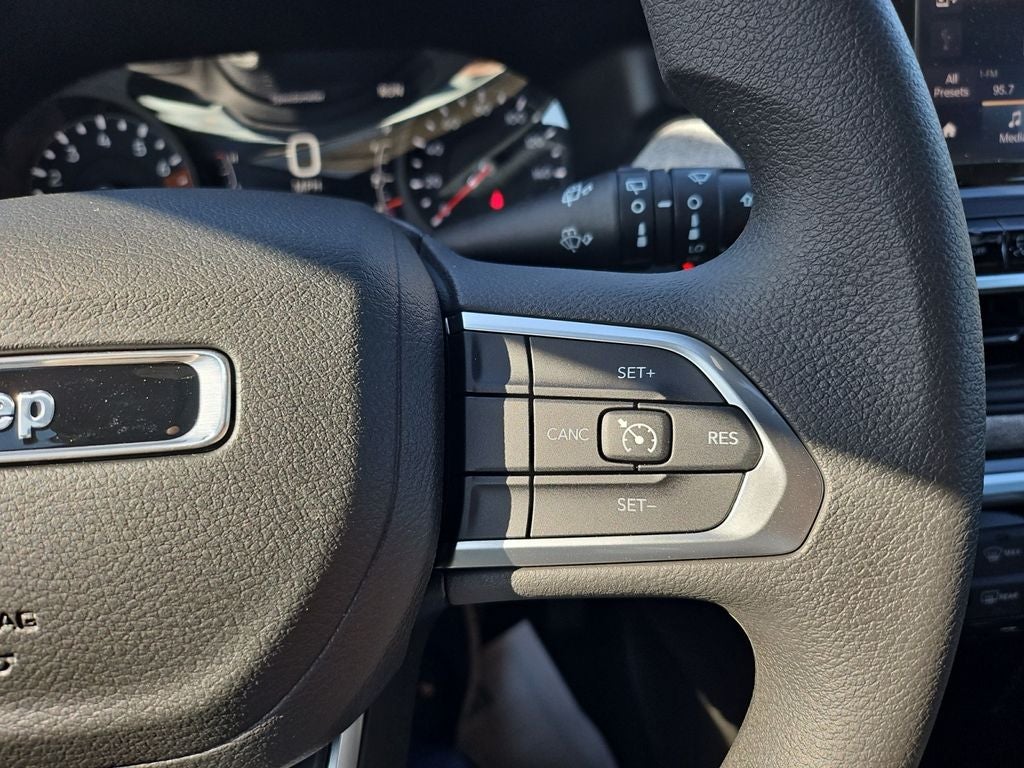 2025 Jeep Compass COMPASS SPORT 4X4