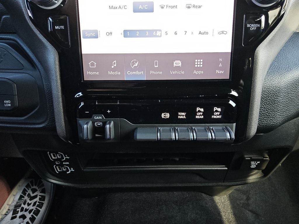 2026 RAM Ram 2500 RAM 2500 TRADESMAN CREW CAB 4X4 6'4' BOX