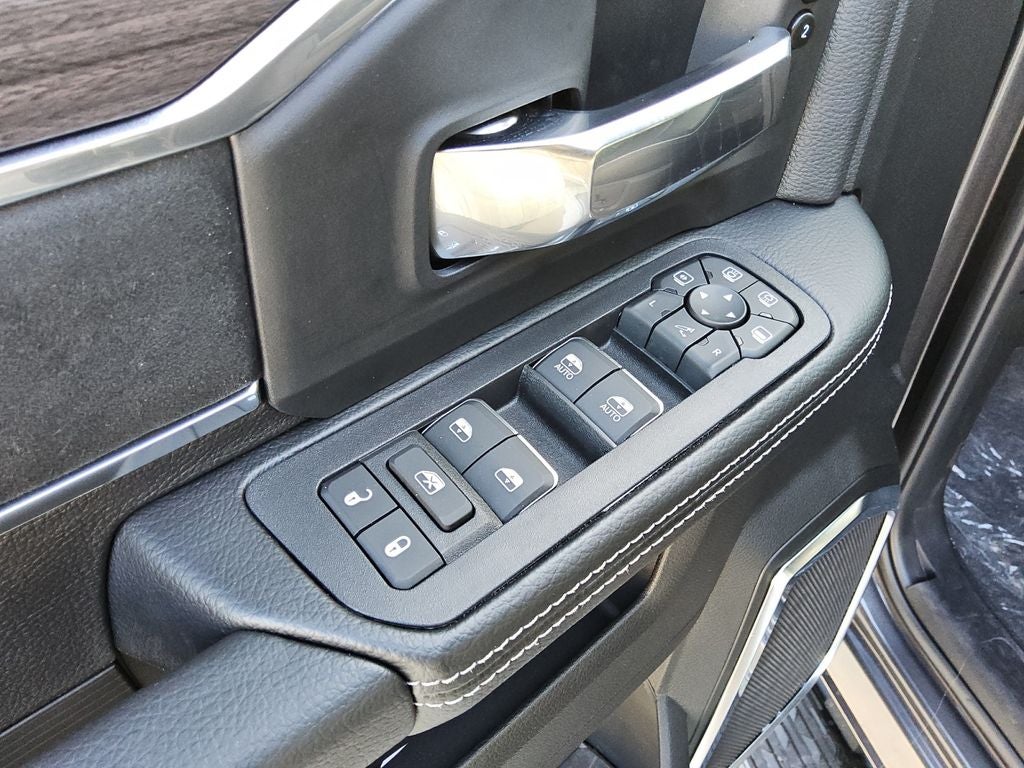 2026 RAM Ram 3500 RAM 3500 LARAMIE CREW CAB 4X4 8' BOX