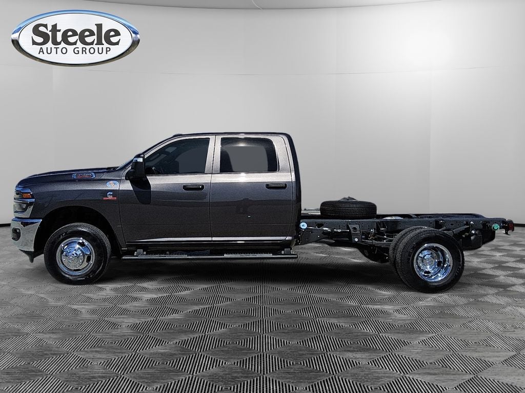 2026 RAM Ram 3500 Chassis Cab RAM 3500 TRADESMAN CREW CAB CHASSIS 4X4 60' CA