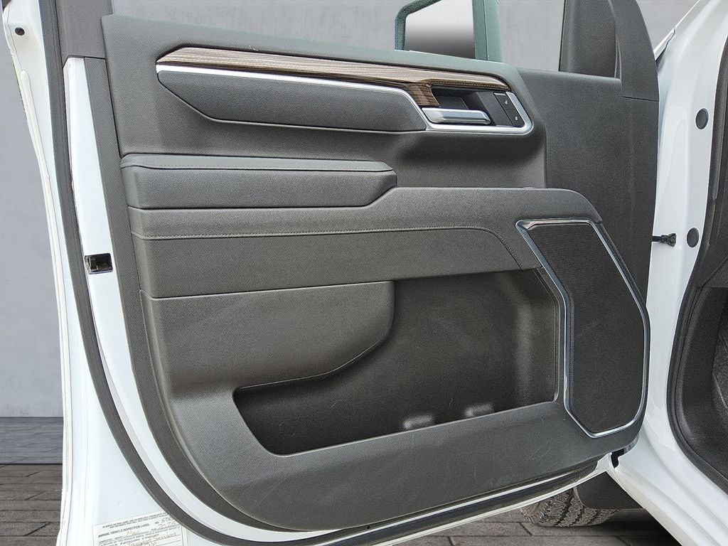 2025 GMC Sierra 1500 4WD Crew Cab Short Box SLT