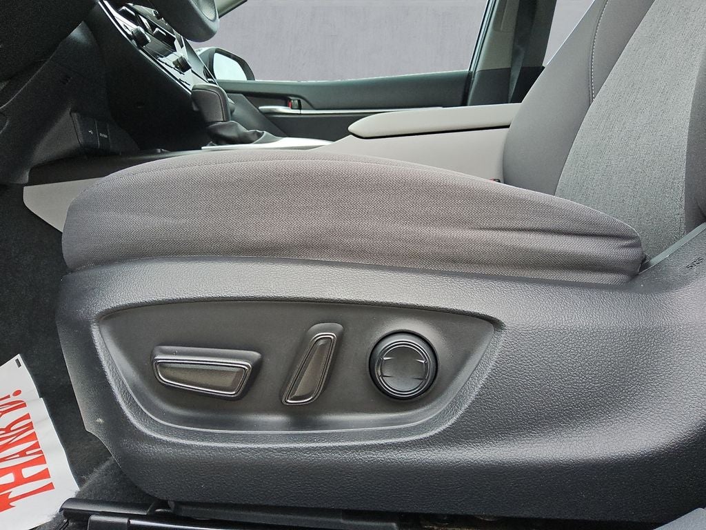 2022 Toyota Camry LE Hybrid