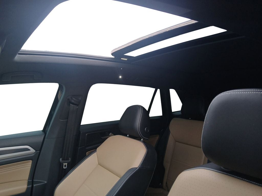 2023 Volkswagen Atlas Cross Sport 3.6L V6 SEL R-Line