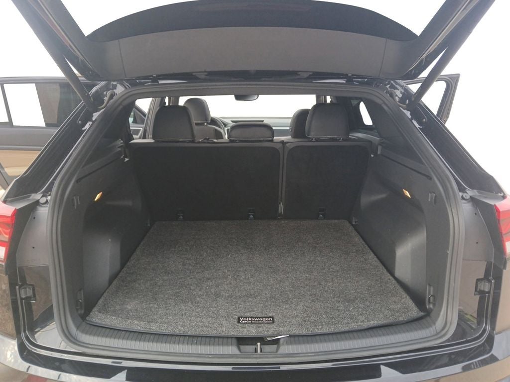 2023 Volkswagen Atlas Cross Sport 3.6L V6 SEL R-Line