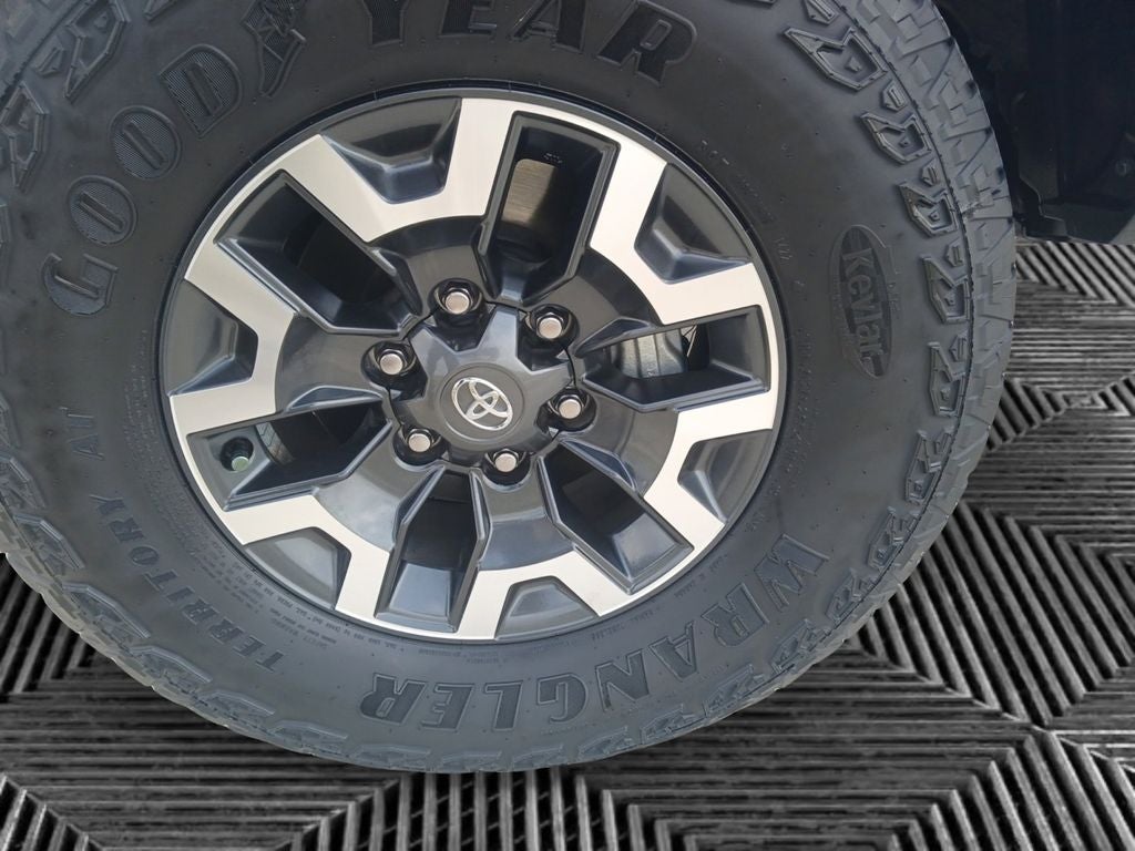 2022 Toyota Tacoma TRD Off-Road V6