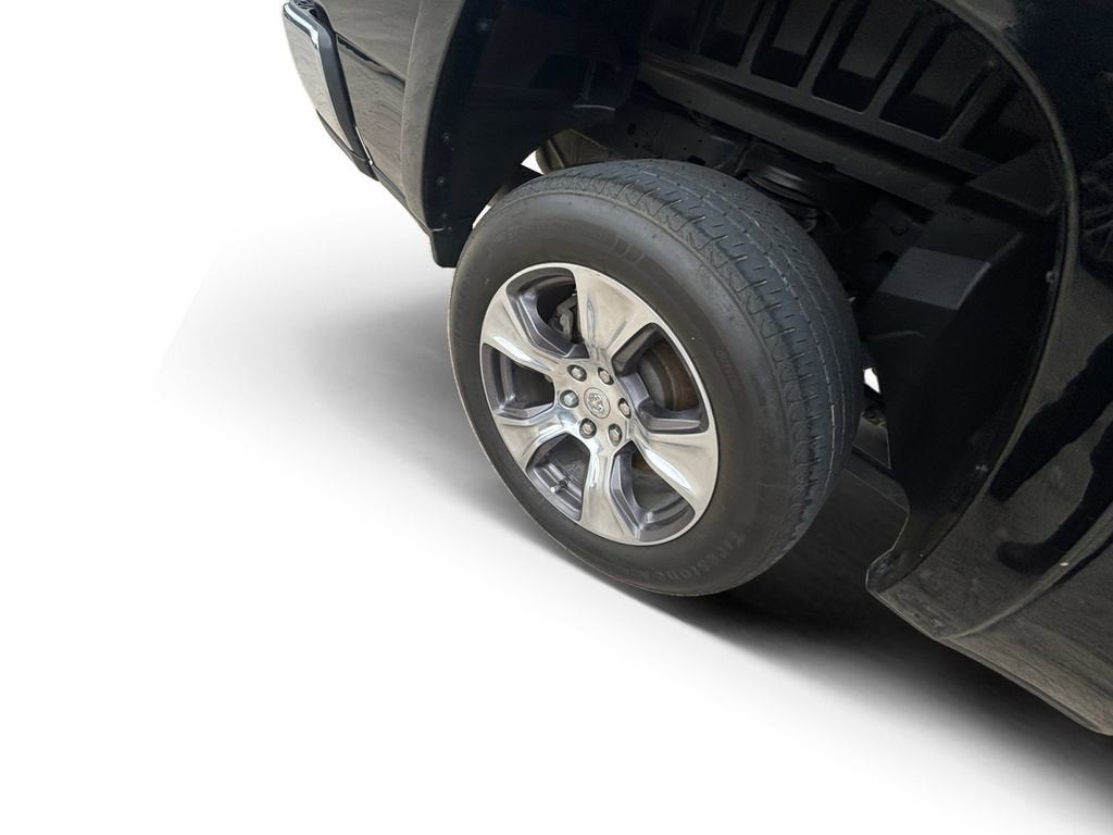 2020 RAM 1500 Laramie Crew Cab 4x4 5'7" Box