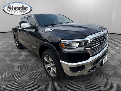 2020 RAM 1500 Laramie Crew Cab 4x4 5'7" Box