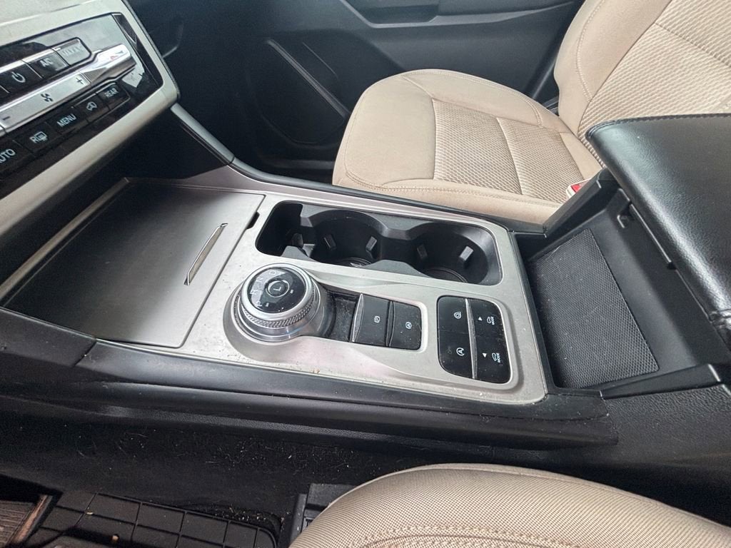2021 Ford Explorer Base