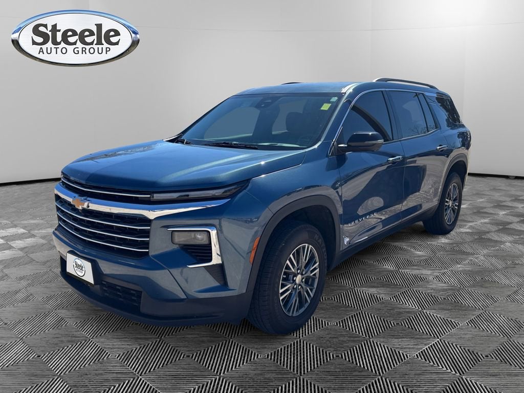 2024 Chevrolet Traverse LT