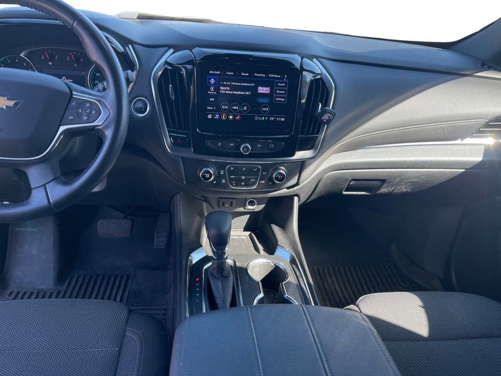 2022 Chevrolet Traverse LT Cloth