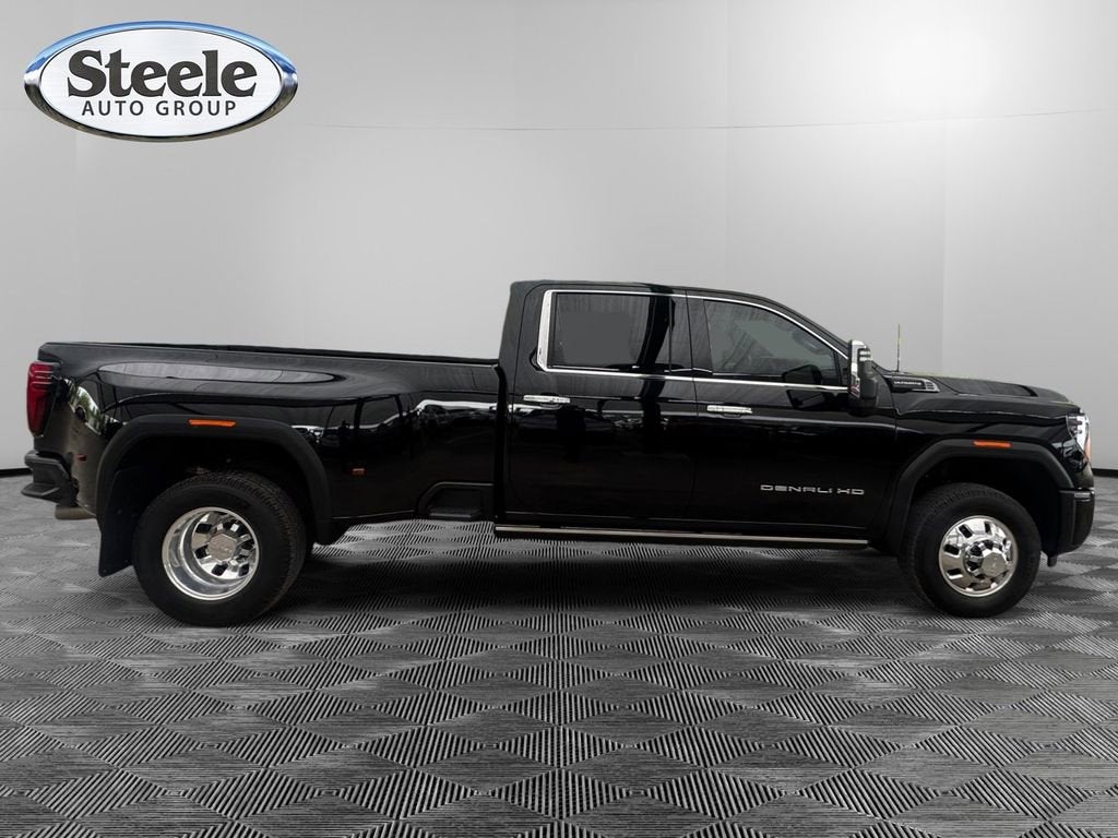 2026 GMC Sierra 3500 HD Denali Ultimate DRW