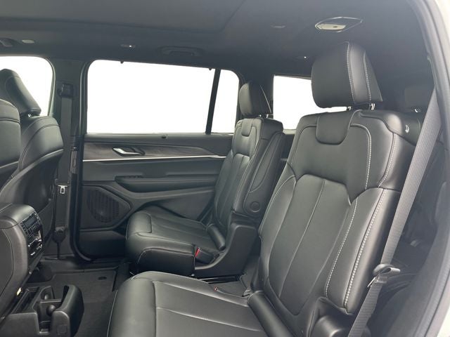 2025 Jeep Grand Cherokee GRAND CHEROKEE L LIMITED 4X2