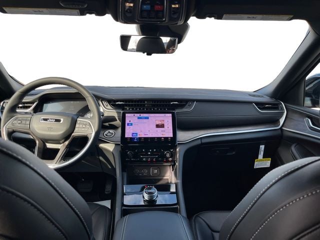 2025 Jeep Grand Cherokee GRAND CHEROKEE L LIMITED 4X2