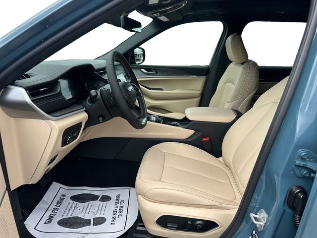 2026 Jeep Grand Cherokee GRAND CHEROKEE L LIMITED 4X2