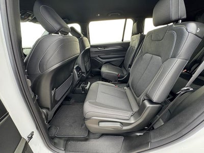 2025 Jeep Grand Cherokee GRAND CHEROKEE L LAREDO 4X4