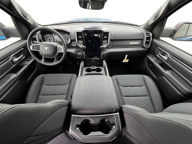 2025 RAM Ram 1500 RAM 1500 LONE STAR CREW CAB 4X4 5'7' BOX