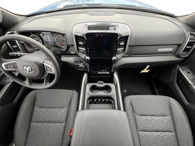 2025 RAM Ram 1500 RAM 1500 LONE STAR CREW CAB 4X4 5'7' BOX