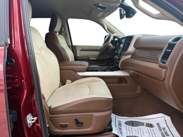 2019 RAM 2500 Laramie Crew Cab 4x4 6'4' Box