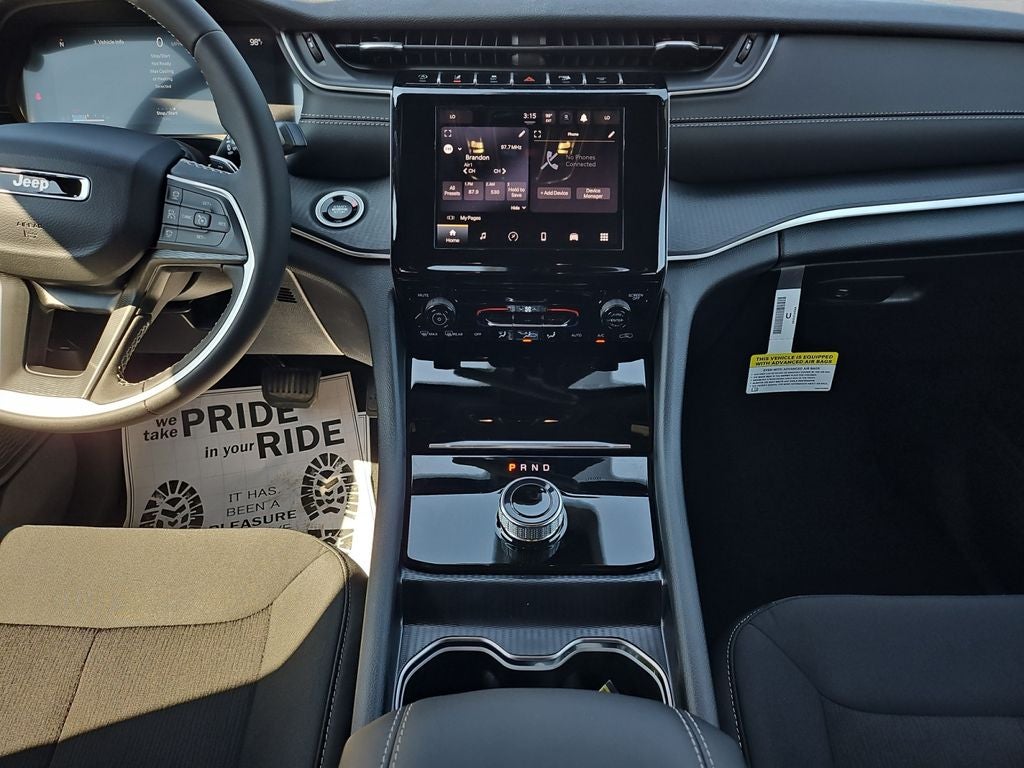 2025 Jeep Grand Cherokee GRAND CHEROKEE LAREDO X 4X2